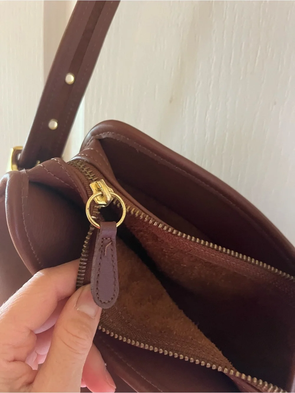 Y2K New without tags Coach Brown Leather Messenger Shoulder Bag